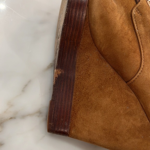 Michael Kors brown suede high heeled loafer style wedge, size 8.5 - Picture 5 of 5